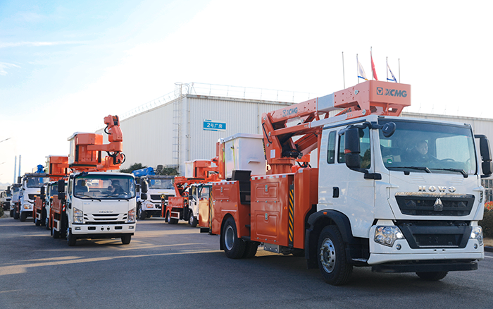 徐工成套化电力应急装备发车 助力东南亚电力建设