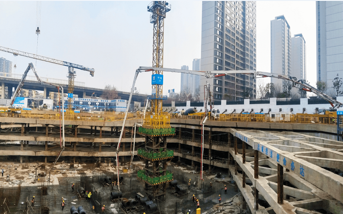 集结！徐工大米数泵车齐力共筑通信研发基地